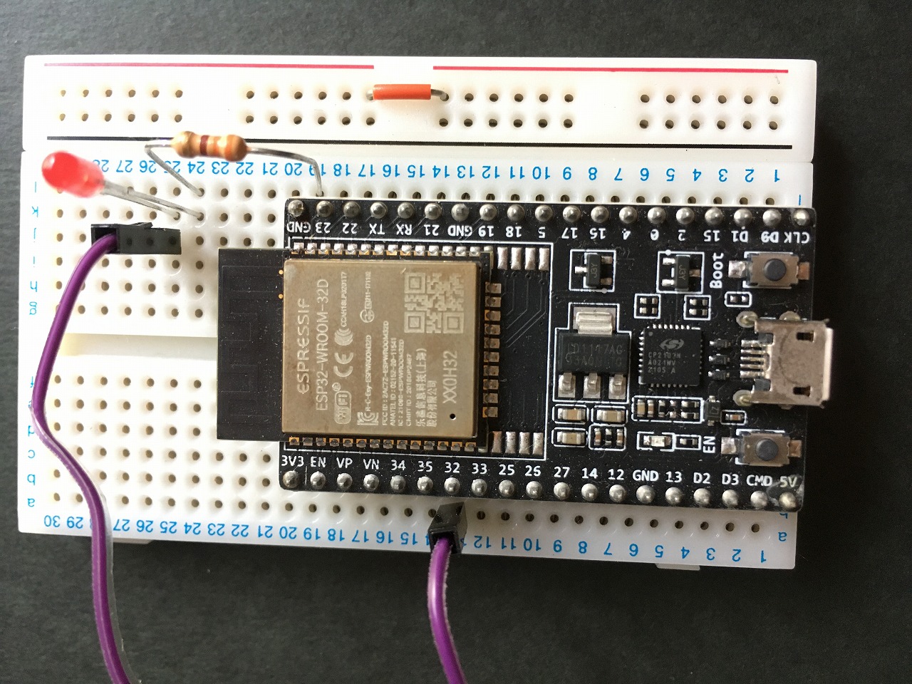 ESP32-DevKitC-32D_1.jpg